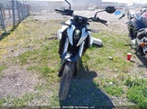 Suzuki Gsx800 R JS1EM11BXS7100157 снимка