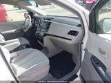 Toyota Sienna Le V6 5TDKK3DC7DS377291 снимка