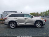 Toyota Highlander Xle 5TDJKRFH2GS342928 снимка