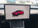 Tesla Model 3 5YJ3E1EA1PF481006 fotografie
