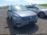 Volkswagen Tiguan 3VV2B7AX7JM033293 снимка