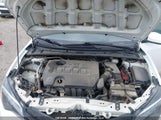 Toyota Corolla Le 2T1BURHE5JC104718 снимка