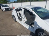Toyota Corolla Le 5YFB4MDE5TP361082 снимка