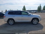 Toyota Highlander Hybrid Hybrid JTEEW41A692036811 снимка