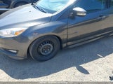 Ford Focus Se 1FADP3FE4FL362024 photo
