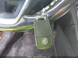 Buick Regal Premium 2G4GN5EX4F9114595 photo