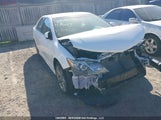 Toyota Camry L/Se/Le/Xle 4T1BF1FK8EU806511 fotografie