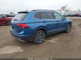 Volkswagen Tiguan Comfortline 3VV2B7AX2JM032536 fotografie