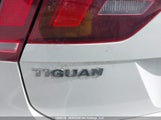 Volkswagen Tiguan S 3VV0B7AX2JM145748 снимка