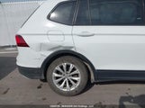 Volkswagen Tiguan S 3VV0B7AX2JM145748 снимка
