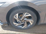 Hyundai Elantra Luxury With Two-Tone Interior Hybrid KMHLN4DJ6SU144006 fotografie