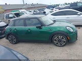 Mini 5 Door Cooper S WMW53DK06P2S92623 снимка