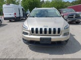 Jeep Cherokee North 1C4PJLCB3EW299725 fotografie