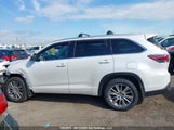 Toyota Highlander Xle 5TDJKRFH3FS177728 fotografie