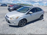 Ford Focus Se 1FAHP3F20CL143967 photo