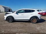 Hyundai Tucson Limited/Sport And Eco/Se KM8J3CA42HU484641 fotografie