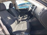 Volkswagen Tiguan WVGJV7AXXFW601654 photo