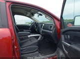Nissan Titan Platinum/Pro-4X/S/Sl Midnight Edition/Sv/Sv Midnight Edition 1N6AA1E5XJN533695 снимка