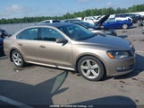 Volkswagen Passat 2.0 Tdi Comfortline 1VWBV7A31FC097872 photo