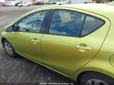 Toyota Prius C JTDKDTB32F1094990 снимка