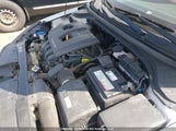 Hyundai Elantra Gl KMHD84LFXJU690105 fotografie