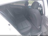 Hyundai Elantra Gl KMHD84LFXJU690105 fotografie