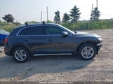 Audi Q5 45 Komfort WA1AAAFY5N2131869 photo