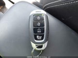 Hyundai Venue Preferred With Two-Tone Body Colour KMHRC8A32NU171060 fotografie