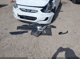 Hyundai Accent Gls/Gs KMHCT5AE8CU027029 photo