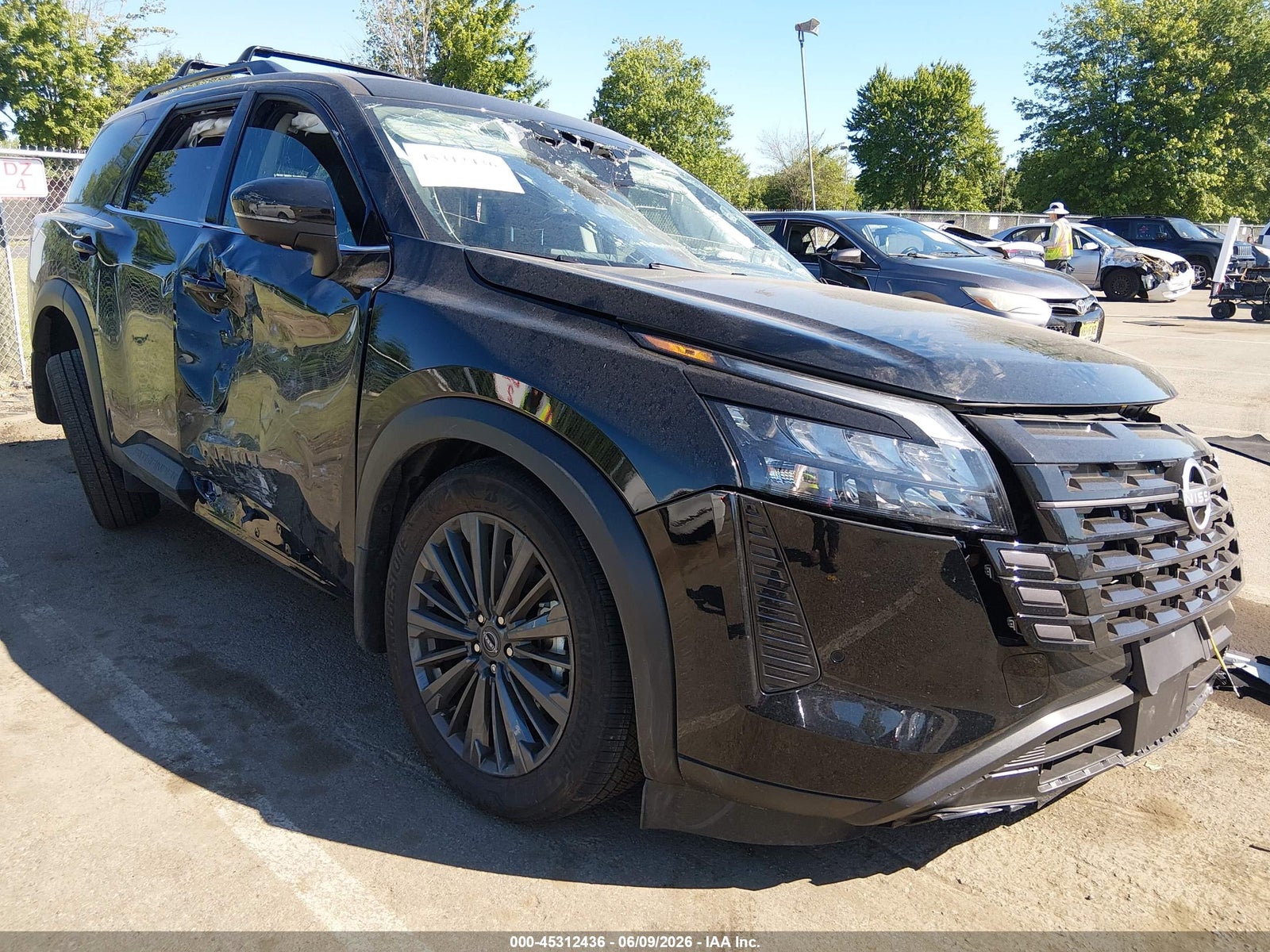 2026 NISSAN PATHFINDER SL