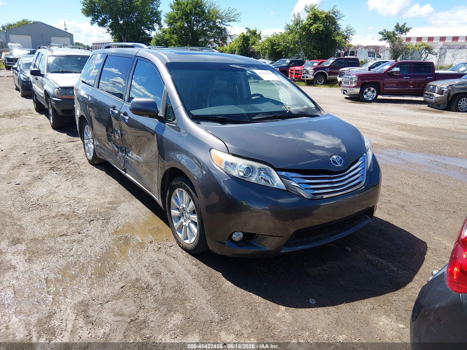 2011 TOYOTA SIENNA LIMITED V6