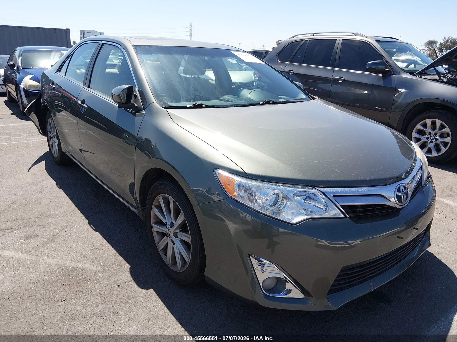 2014 TOYOTA CAMRY XLE