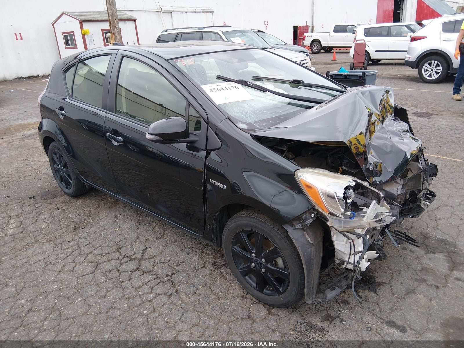 2016 TOYOTA PRIUS C PERSONA SERIES