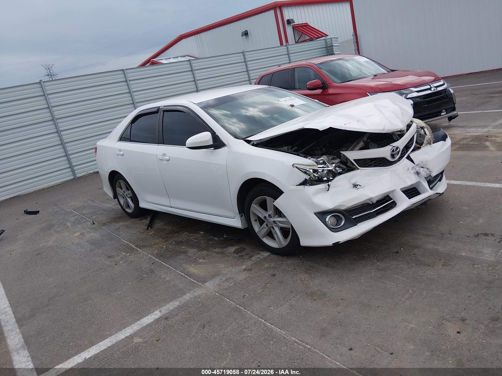 2014 TOYOTA CAMRY SE