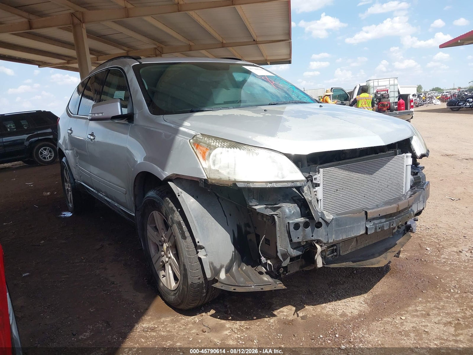 2011 CHEVROLET TRAVERSE LT W/1LT