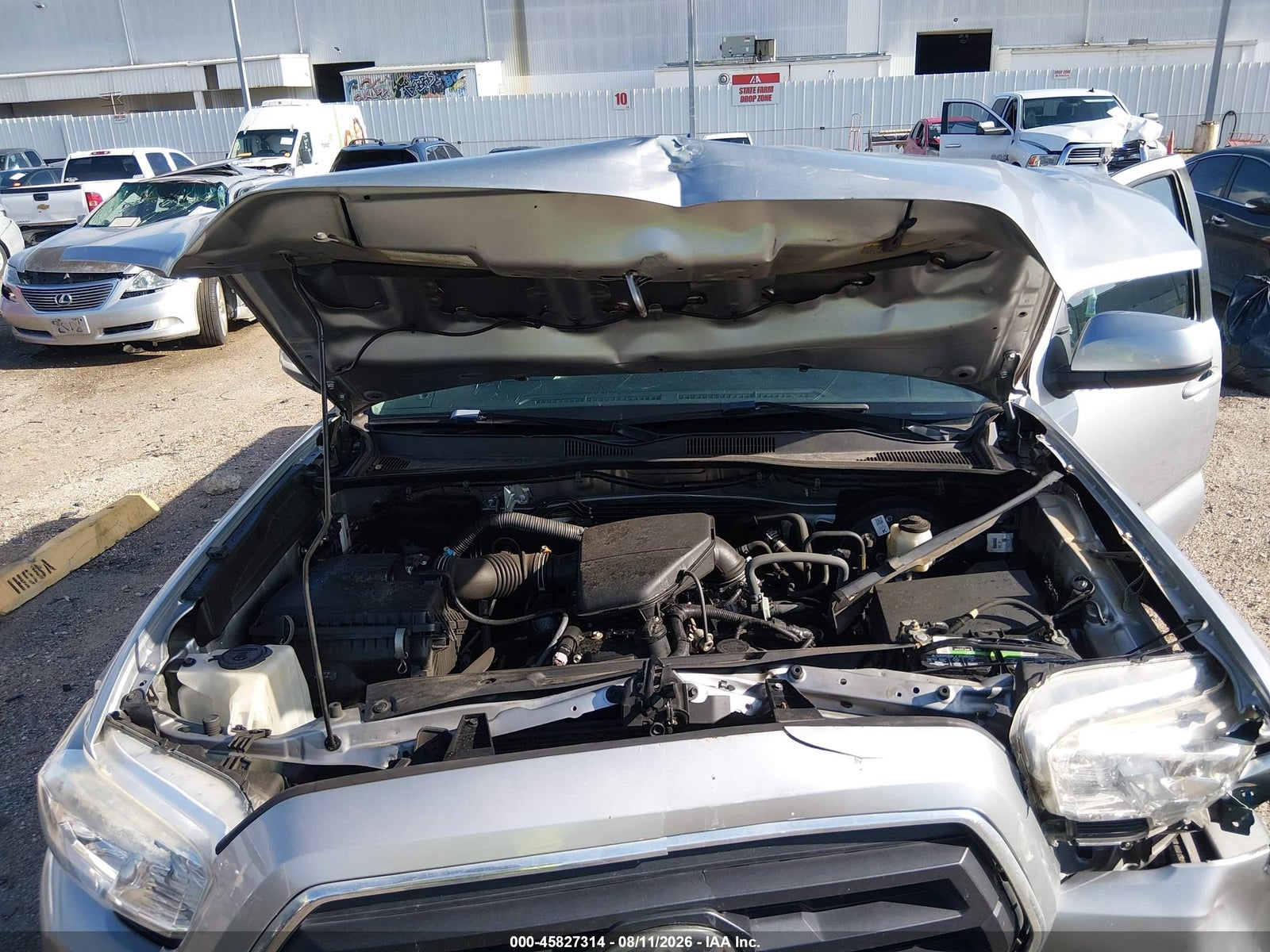 2020 Toyota Tacoma, auction photo 10