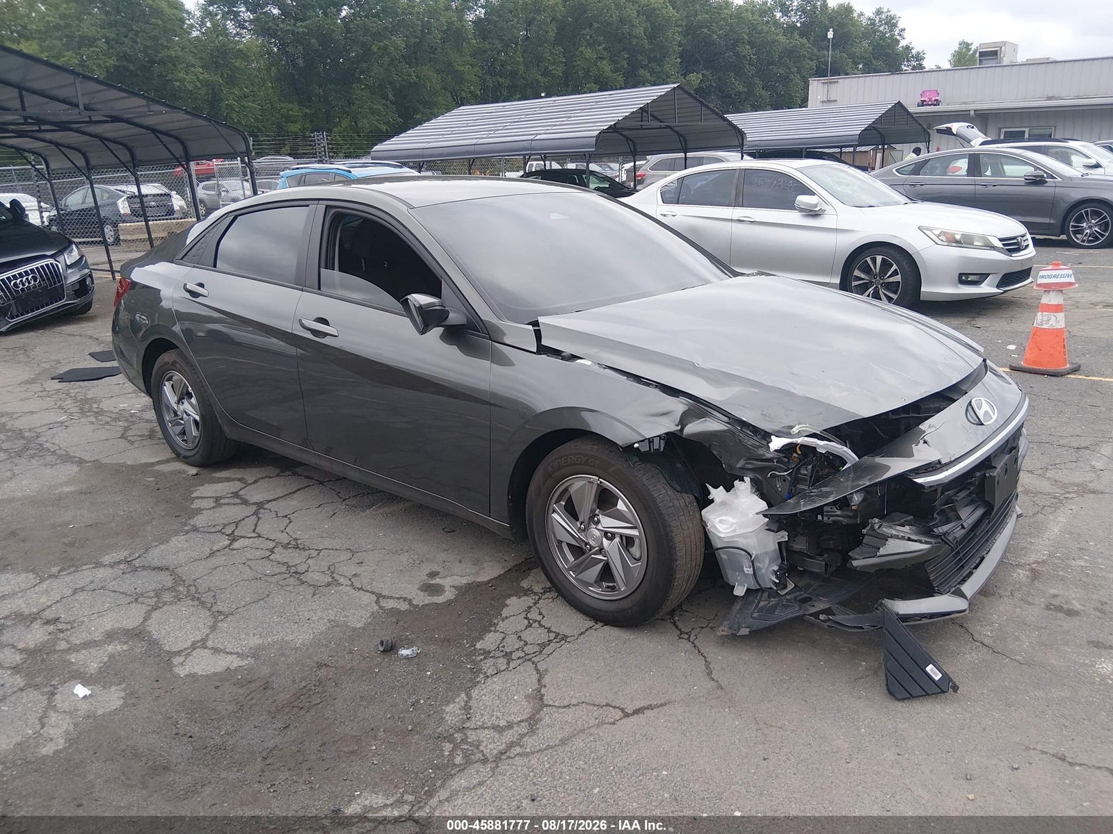 2024 HYUNDAI ELANTRA SE