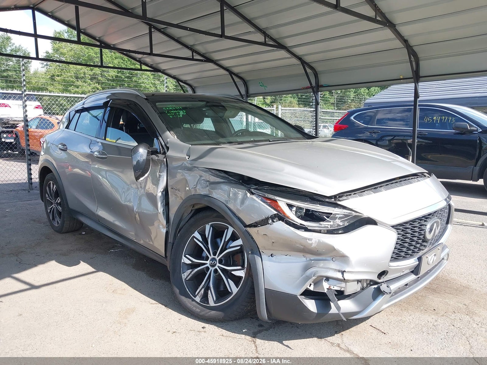 2019 INFINITI QX30 LUXE