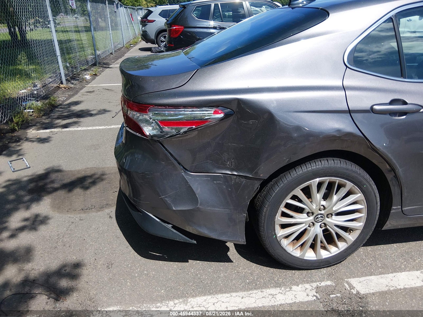 2019 Toyota Camry, auction photo 6