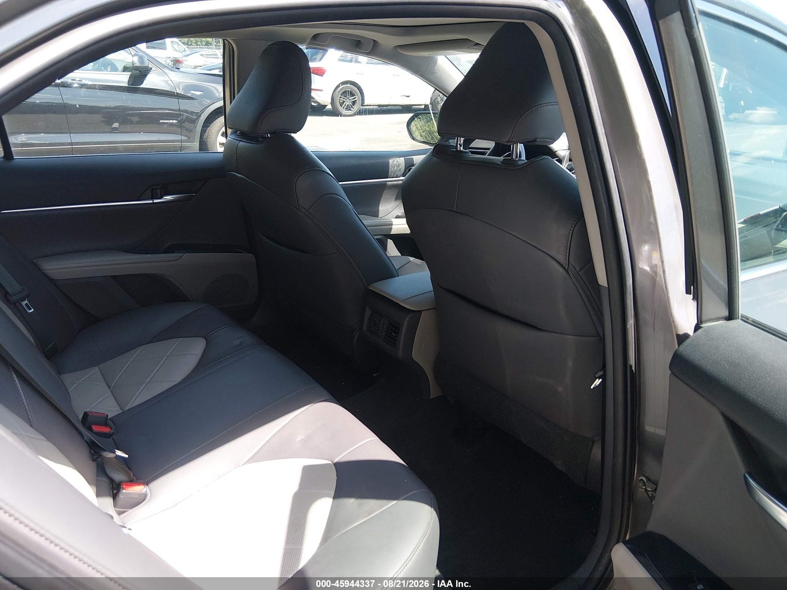 2019 Toyota Camry, auction photo 8