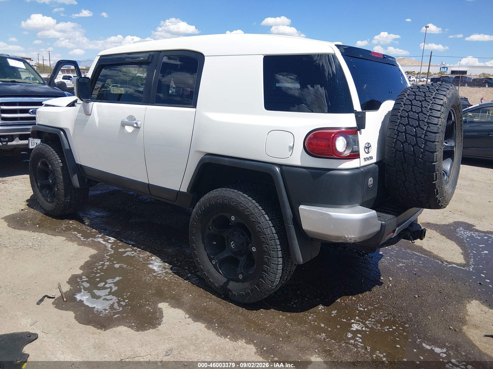 2014 Toyota FJ Cruiser, auction photo 3