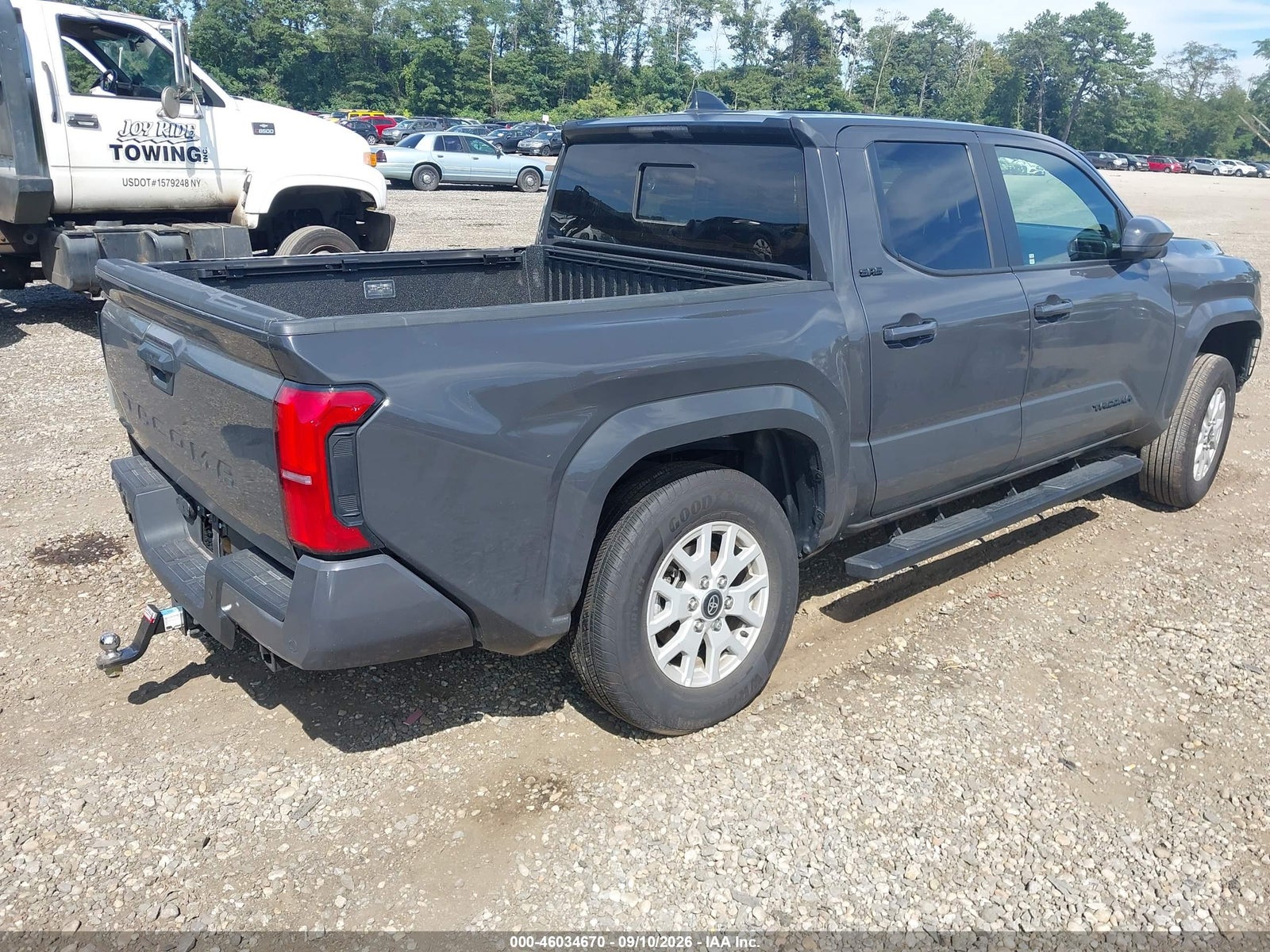 2025 Toyota Tacoma, auction photo 4