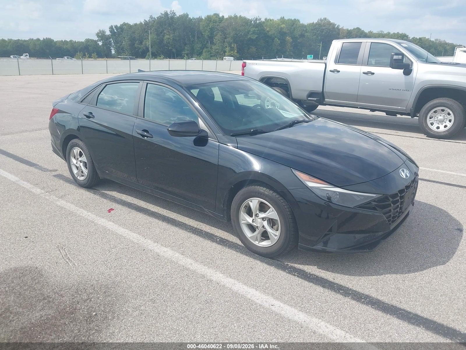 2023 HYUNDAI ELANTRA SE