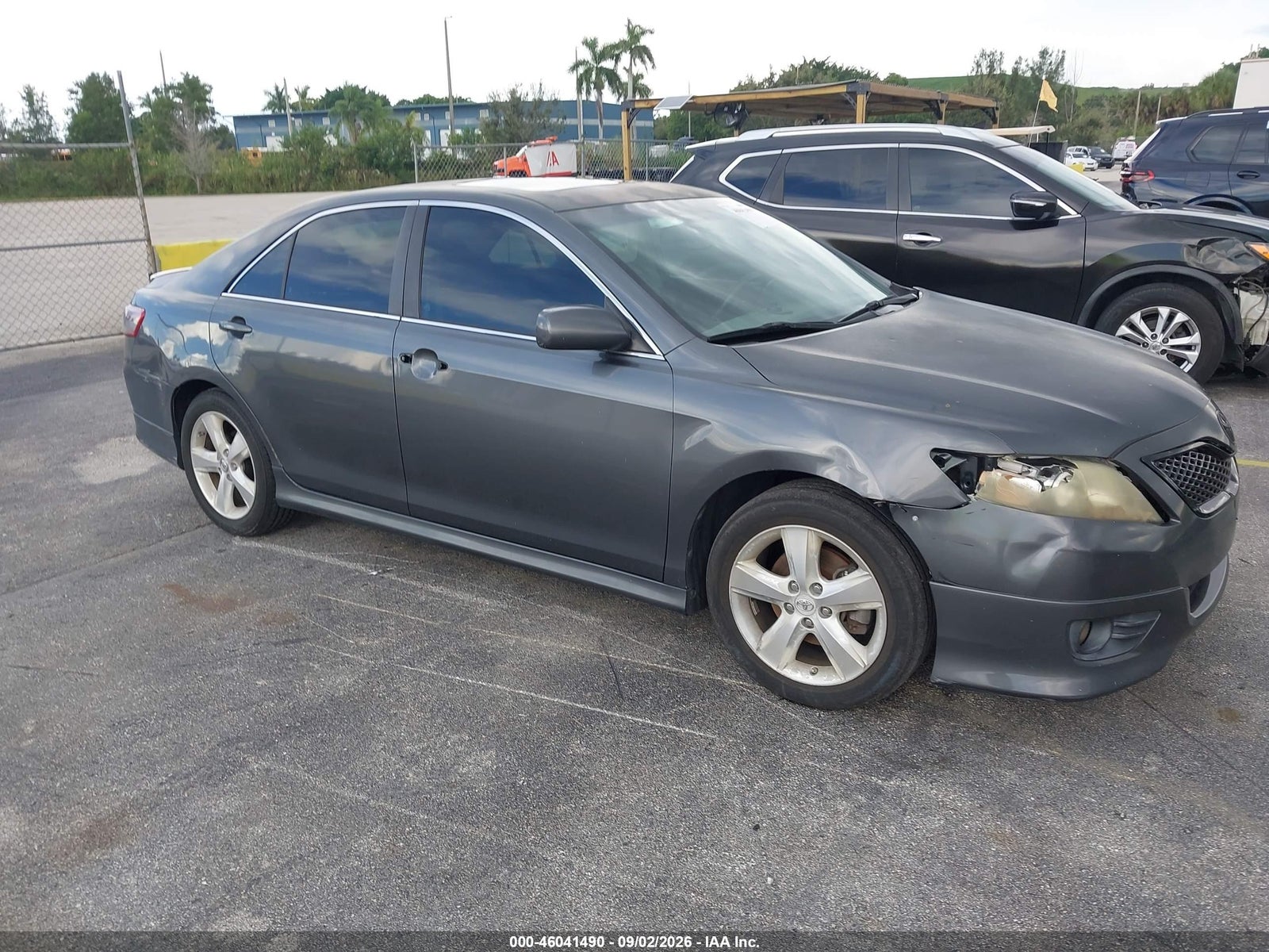 2011 TOYOTA CAMRY SE