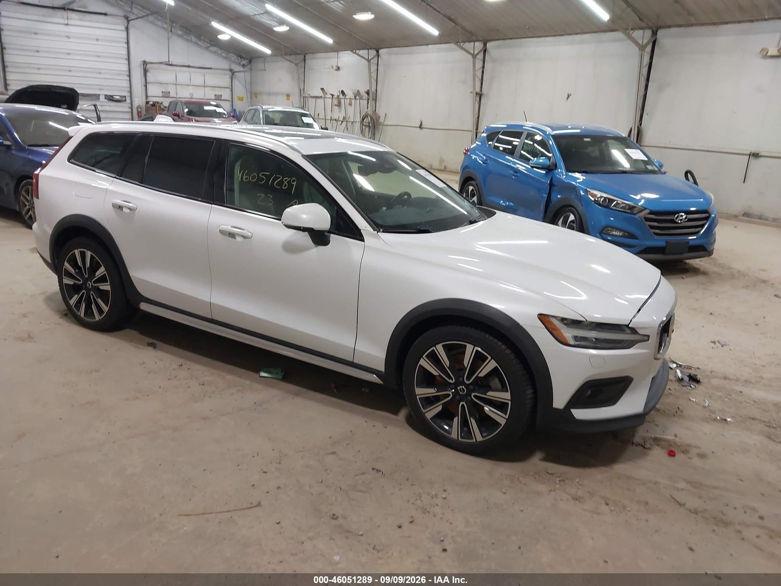 2023 VOLVO V60 CROSS COUNTRY B5 ULTIMATE