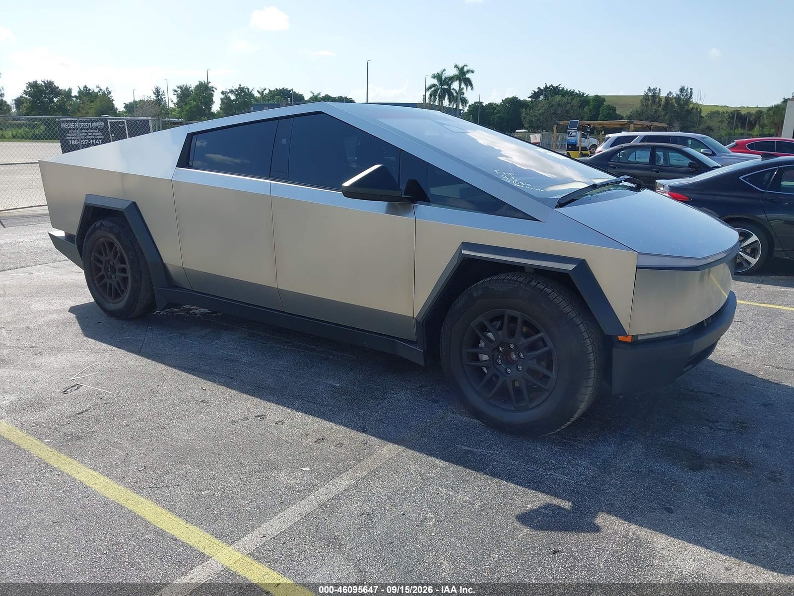 2025 TESLA CYBERTRUCK ALL-WHEEL DRIVE