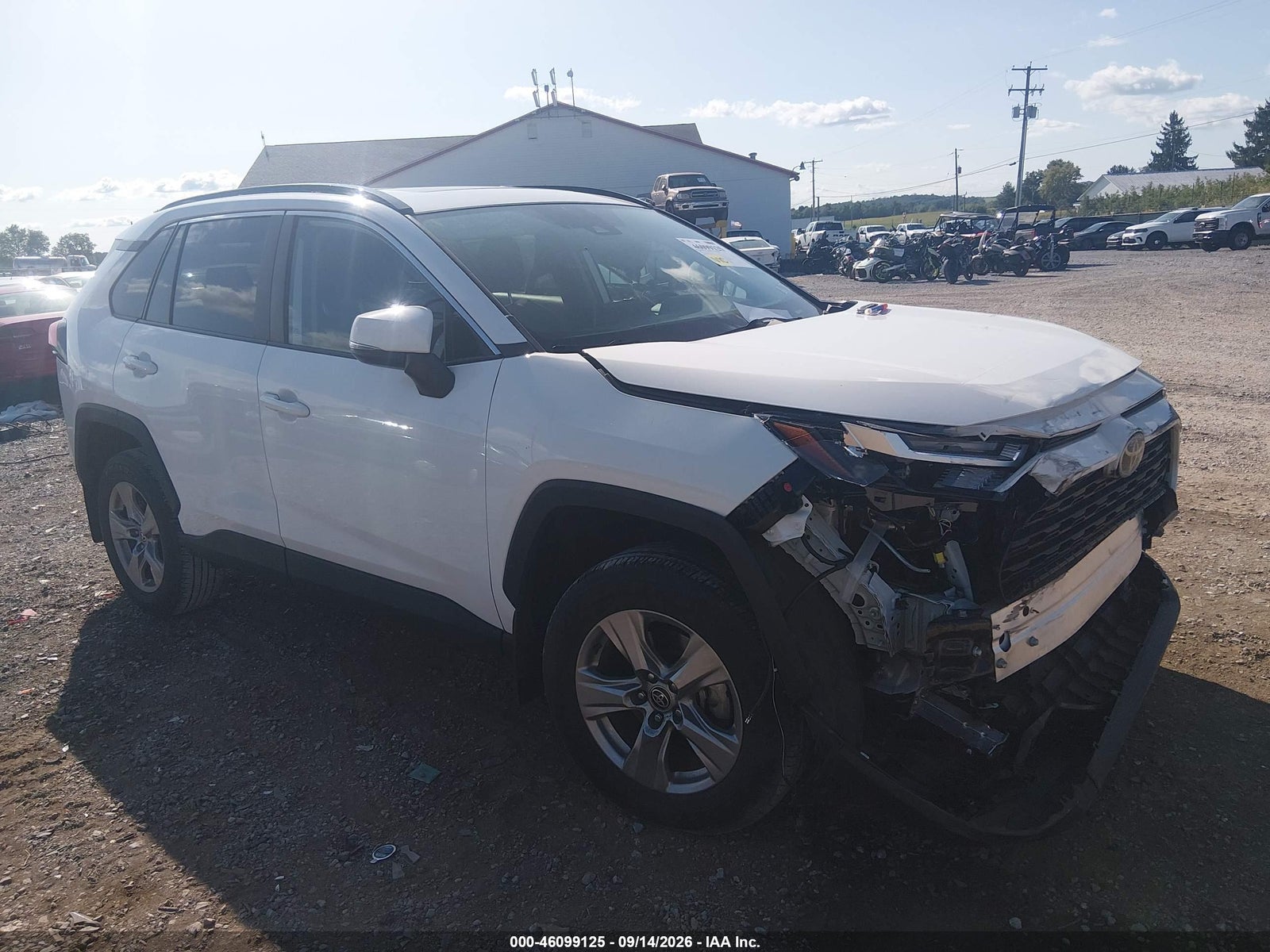 2025 TOYOTA RAV4 XLE