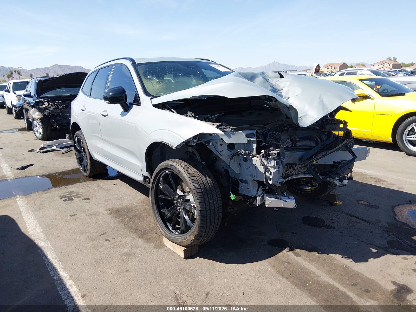 2026 VOLVO XC60 B5 ULTRA BLACK EDITION