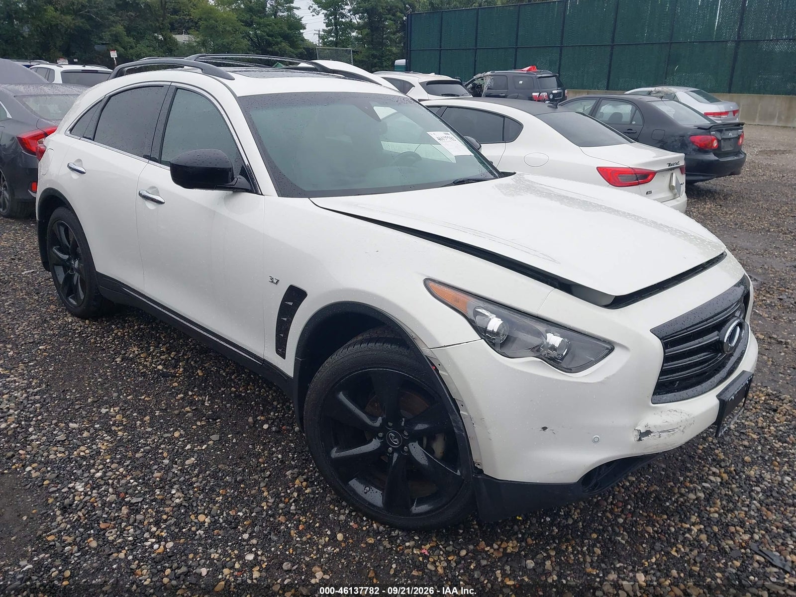 2015 INFINITI QX70