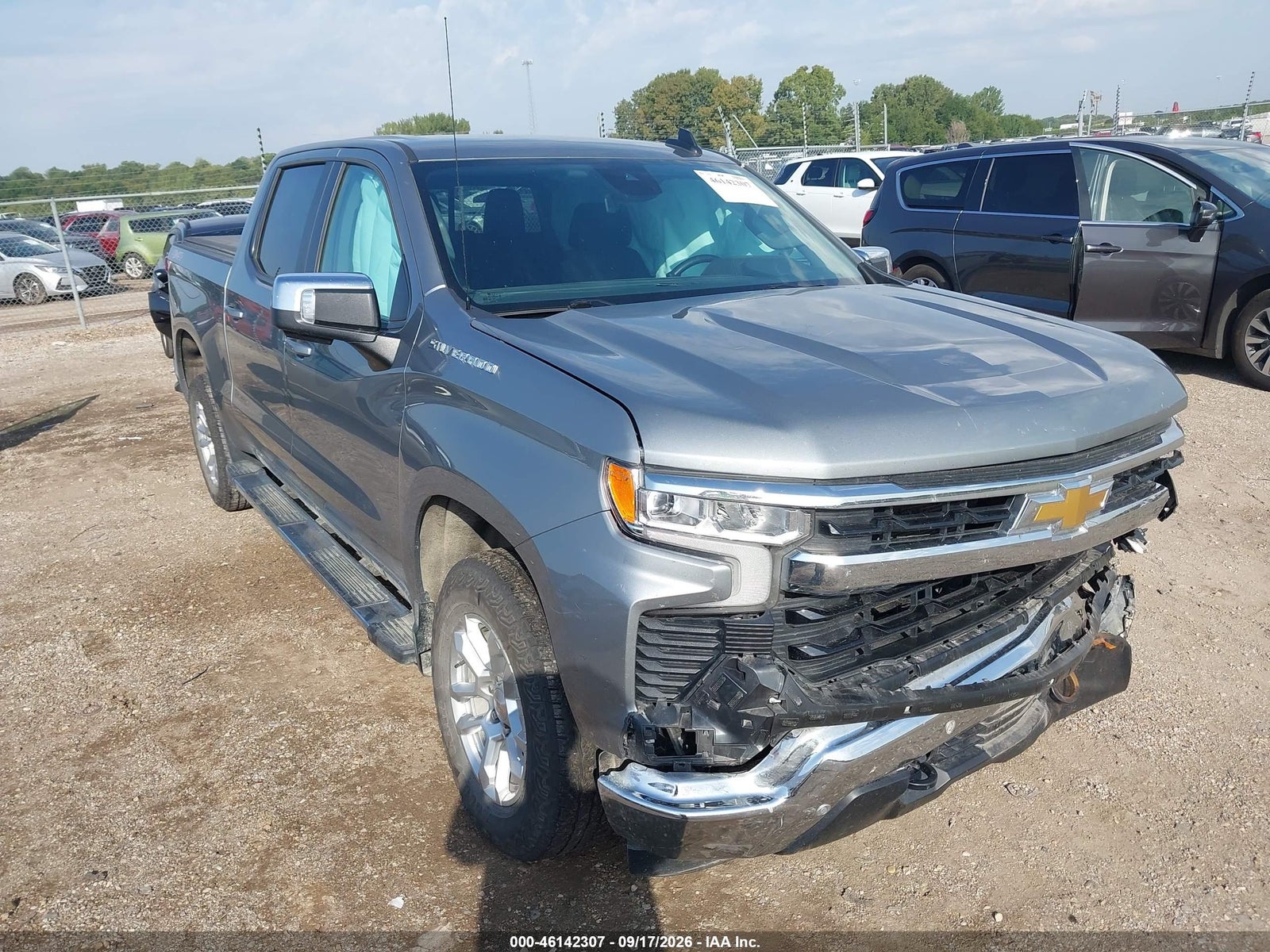 2024 CHEVROLET SILVERADO 1500 4WD  SHORT BED LT